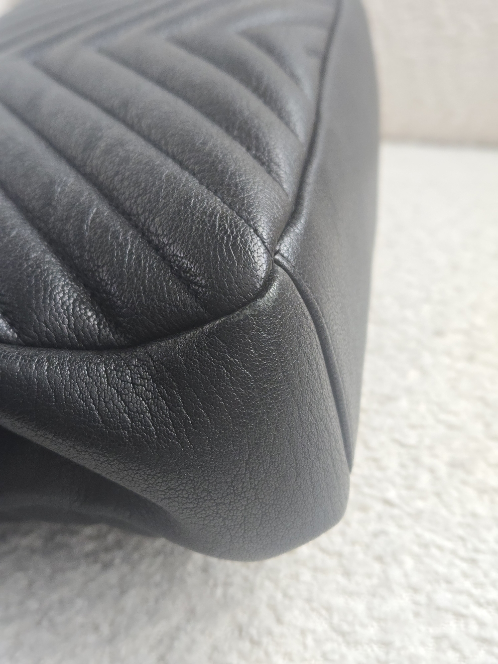 SAINT LAURENT YSL COLLEGE Bag – Black Quilted Leather 🖤 - Picture 15 of 17